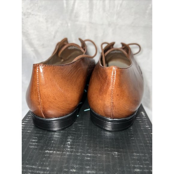 Trotters Brown Woven Leather Oxfords - Picture 9 of 10